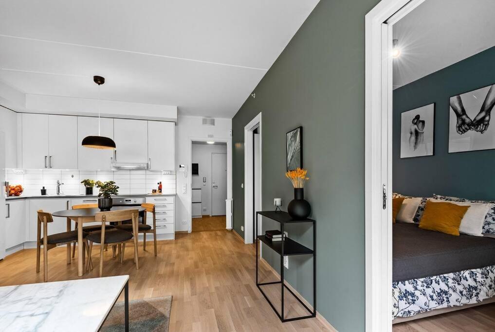 New In Helsfyr Oslo, Near Central Apartment